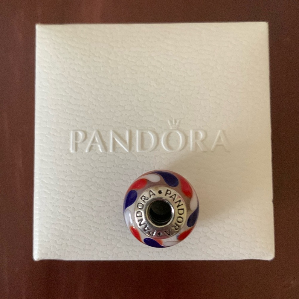 EUC Pandora 790937 Sterling Silver All American Red, White, and Blue Murano Bead